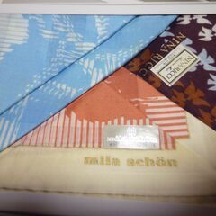 アナスイなどブランドハンカチ未使用品９枚セットの画像