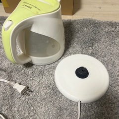 電気ポットの画像