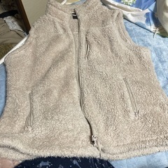 ベスト暖かいです