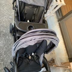 縦型
ツインベビーカー