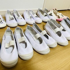 園　白シューズ　ビニールバレーシューズ　13.5-17.5の画像