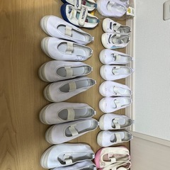 園　白シューズ　ビニールバレーシューズ　13.5-17.5の画像