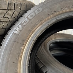 ブリヂストン W300  145/80/12  4本セットの画像