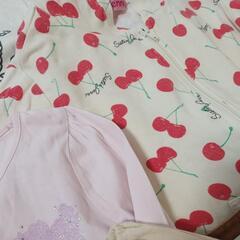 ①130㎝～　女の子　長袖　まとめて　中古　ブランド入りの画像