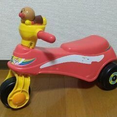 アンパンマン 三輪乗り物玩具の画像
