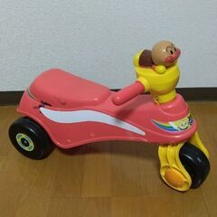 アンパンマン 三輪乗り物玩具の画像