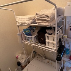 洗濯機ラック　物干し可能の画像