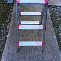 美品 3段 脚立の画像