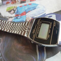 Q＆Q・デジタル腕時計！QUARTZ　WATCH・MEDE IN　JAPAN製の未使用品美品！の画像
