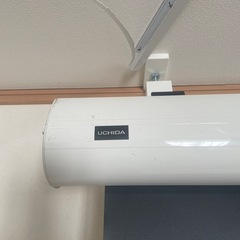 内田洋行　プロジェクタースクリーンKR-100　100inch の画像