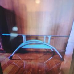 ガラステーブルの画像