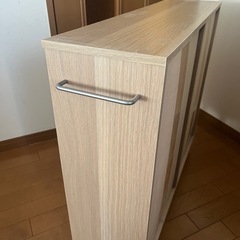 アイリスオーヤマ 本棚 木製 収納カートの画像