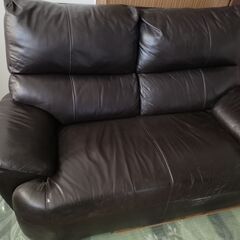 本皮　２人掛けソファー　重いの画像