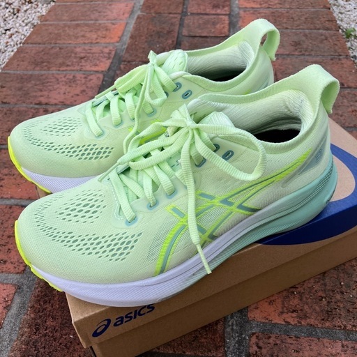 【値下げ】asicsアシックスランニングシューズGEL-KAYANO31