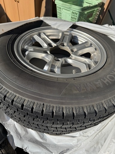 【値下げ相談可】195/80/r15スタッドレスホイル付