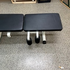 筋トレ用器具・
腹筋台の画像