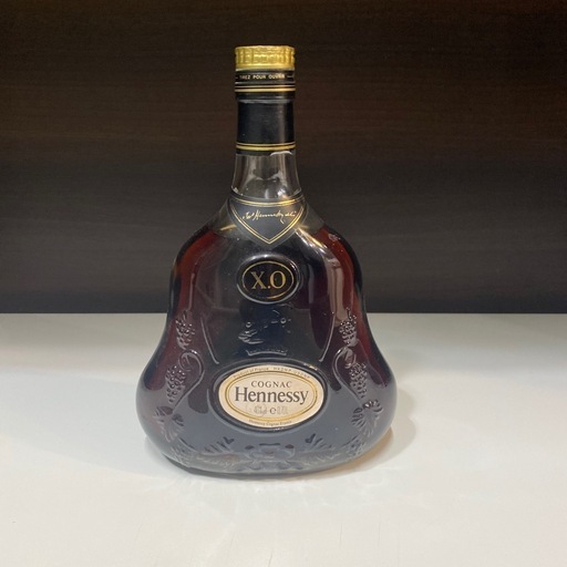 2/17値下げしました！ブランデーHennessy XO cognac コニャック 750ml  古酒 金キャップ ヘネシー ヴィンテージ 未開栓  NO.681F