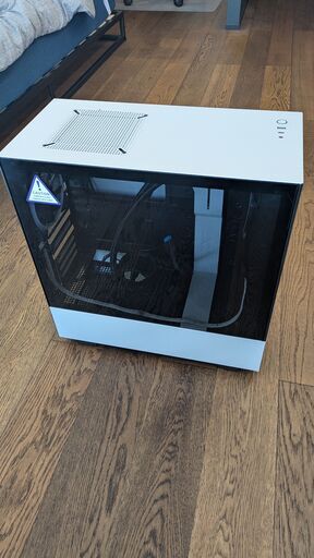 PCケース　NZXT H510 Elite
