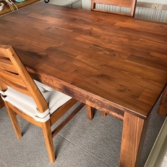 ダイニングテーブル 135x80cmの画像
