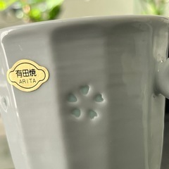 有田焼　一誠窯　蛍透かし彫　　ペアマグカップ　の画像