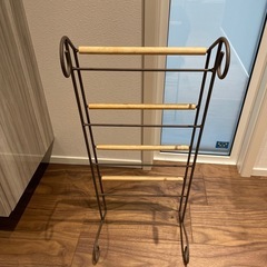 値引き1,300→1,000。スリッパラックラックお譲りします！の画像