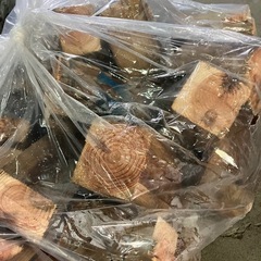木材(9cm角材)ぶつ切り薪ストーブに