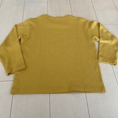 UNIQLO ニットセーター サイズ120 マスタードの画像