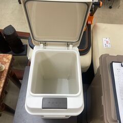 ゴミ箱　No.100　ベージュ　密閉プッシュペール　20L　A6406-36　【リサイクルショップどりーむ荒田店】の画像