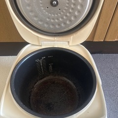 炊飯器
の画像