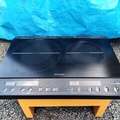 ★お届け可!!★2023年製アイリスオーヤマ ２口IHコンロ IHK-W13-B の画像