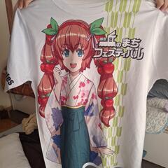 丘のまちTシャツの画像