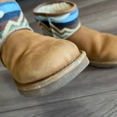 値下げ⭐︎美品　アグ　ムートンブーツ　22〜22.5センチの画像