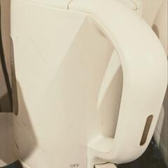 dretec 電気ケトル「フェンネル」ホワイトの画像