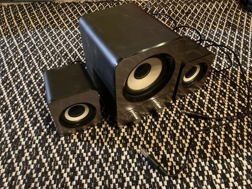 スピーカー　USB電源　重低音