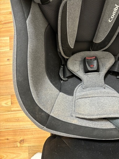 コンビ　クルムーブスマート［ISOFIX 回転式］