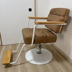 スタイリングチェア(12/20金引き取り希望)の画像