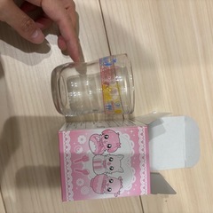ガラスコップの画像