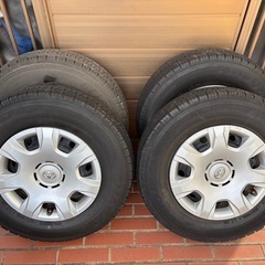 ハイエース タイヤ付き純正ホイール4本+新車外しタイヤ4本