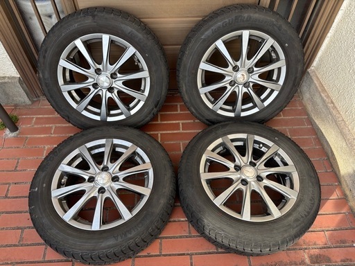 アクア　15インチ　アルミホイール4本セット　スタッドレス付き