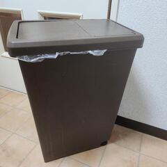ニトリ　ゴミ箱の画像
