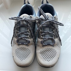 新品　
Vasque  トレッキングシューズ　サイズ23センチ 