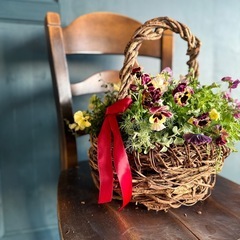 ブリコラージュフラワーで新年を迎える寄せ植え作り