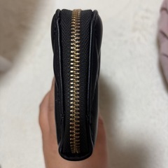 【取引決定】角スレ無し！黒のキルティング長財布♡の画像