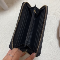 【取引決定】角スレ無し！黒のキルティング長財布♡の画像
