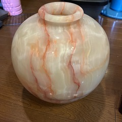 大理石 壺