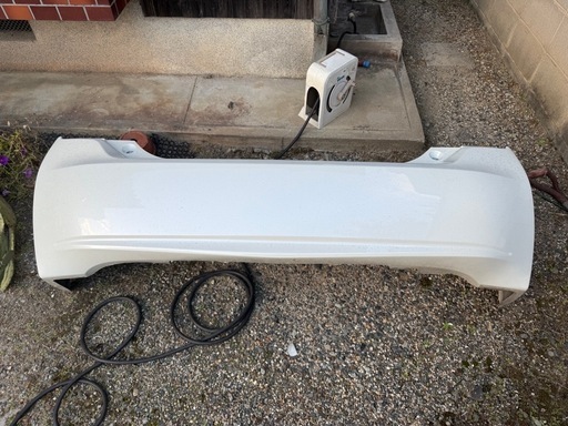 30プリウス　リアバンパー