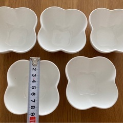 白いお花の形ボウル 5個セット　小鉢