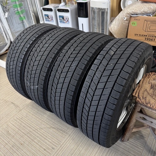 【超美品‼️】バリ溝♪ ブリヂストン ブリザックVRX3 2021年製造 215/65R16 アルミホイール(MILLOUS Ki)付き PCD114.3 6.5J+38 スタッドレスタイヤ