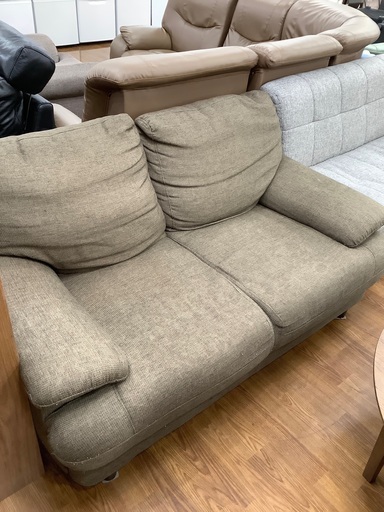 2人掛けソファ　ニトリ　ファブリック　オリーブ　5,500円