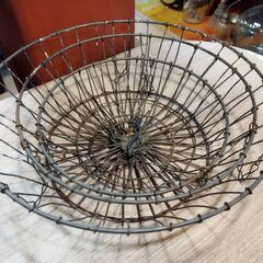 3段ワイヤーバスケット レトロ ハンギングバスケット 小物入れ 小物収納 吊り下げ式 昭和レトロ　/HJ-0400の画像